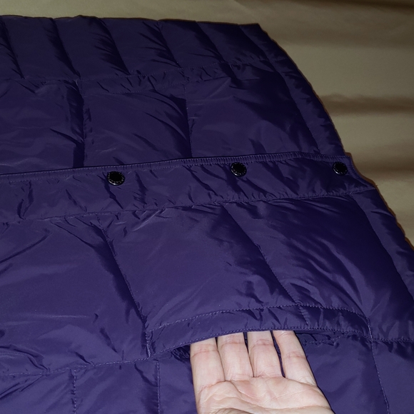 Lands End women's dark purple quilted vest. New without tags. Size Lg 14-16 - Picture 6 of 6